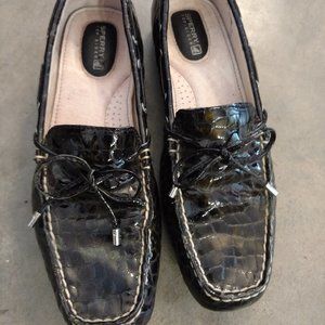 Faux crocodile Sperry loafers